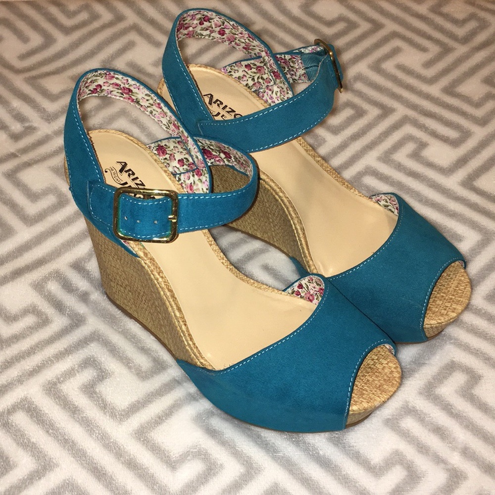 Turquoise Arizona wedges Size 7
